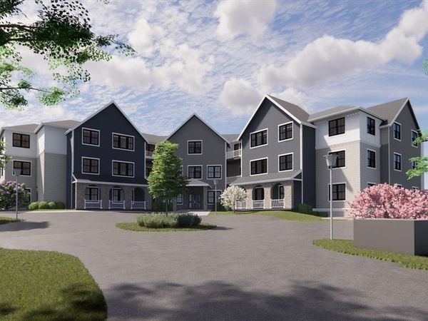 16 Stearns, Unit 302, Wellesley, MA 02482