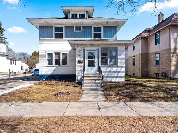 722 BOND STREET, Green Bay, WI 54303