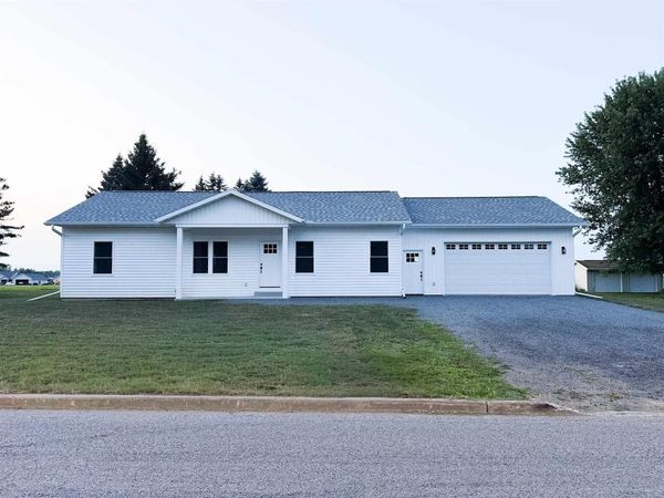 118500 Fieldrest Drive, Stratford, WI 54484