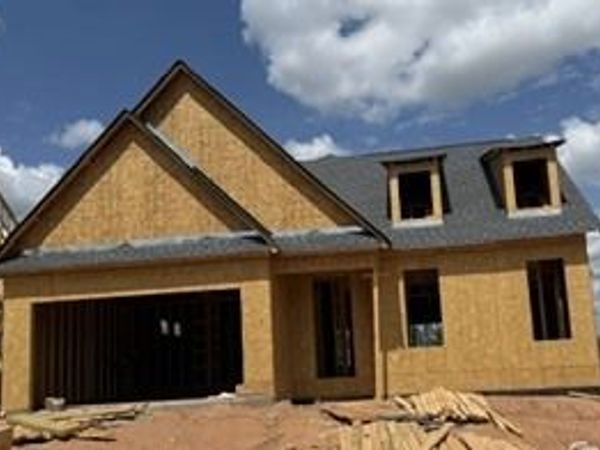 102 Live Oak Lane, Carrollton, GA 30117