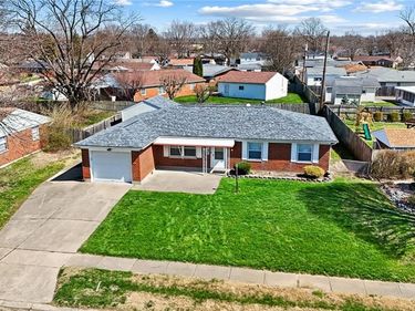 5740 Pennywell Drive, Dayton, OH 45424