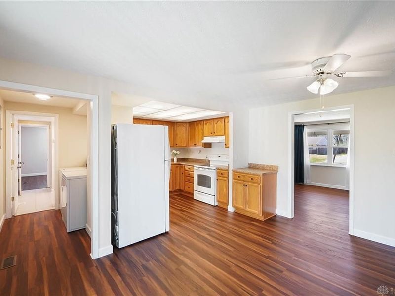 5740 Pennywell Drive, Dayton, OH 45424 Photo 14