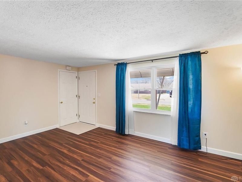 5740 Pennywell Drive, Dayton, OH 45424 Photo 8