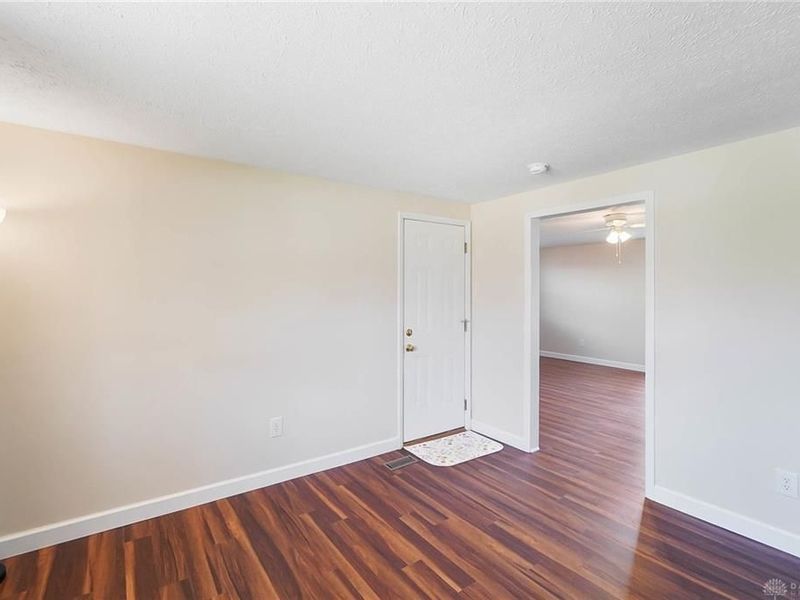 5740 Pennywell Drive, Dayton, OH 45424 Photo 9