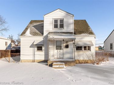 19595 Waldron Street, Roseville, MI 48066