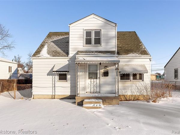 19595 Waldron Street, Roseville, MI 48066