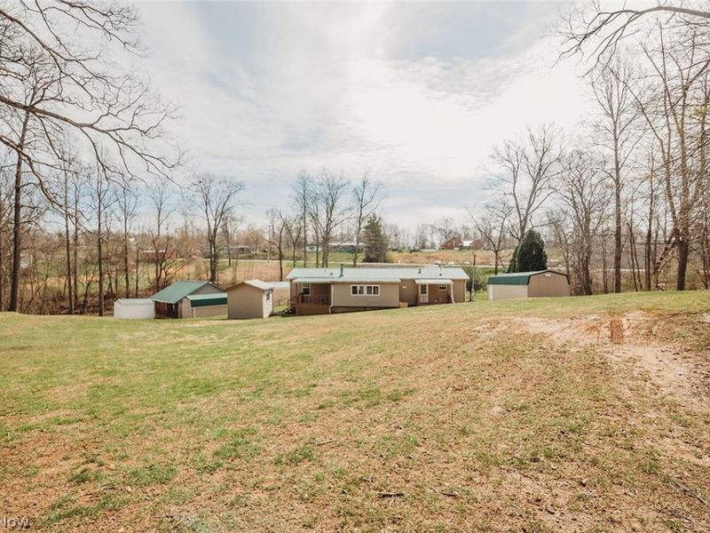 13533 Emerson Avenue, Williamstown, WV 26187 Photo 30