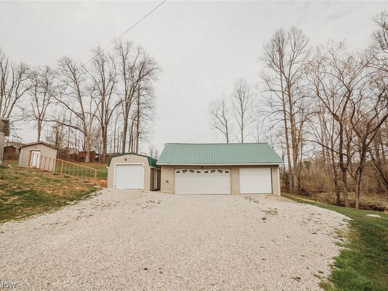 13533 Emerson Avenue, Williamstown, WV 26187 Photo 31