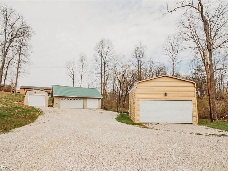 13533 Emerson Avenue, Williamstown, WV 26187 Photo 32