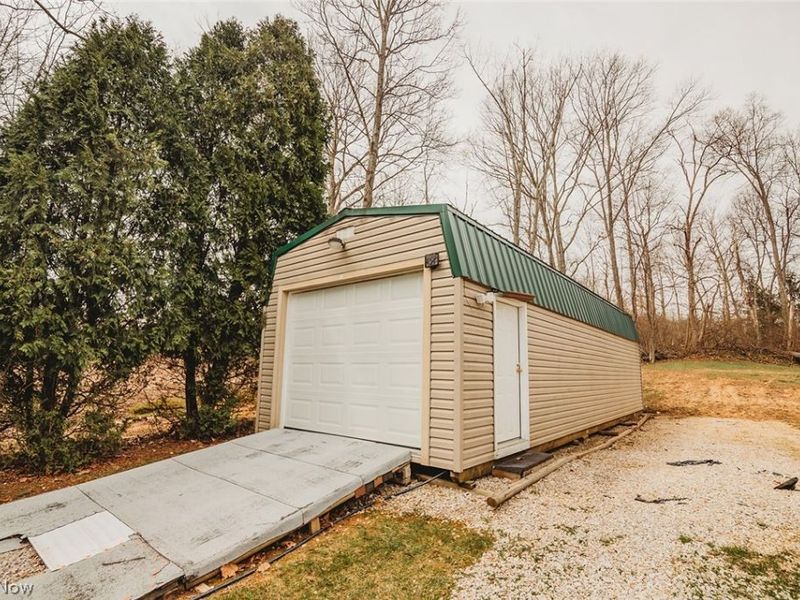 13533 Emerson Avenue, Williamstown, WV 26187 Photo 34