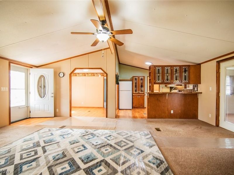 13533 Emerson Avenue, Williamstown, WV 26187 Photo 5