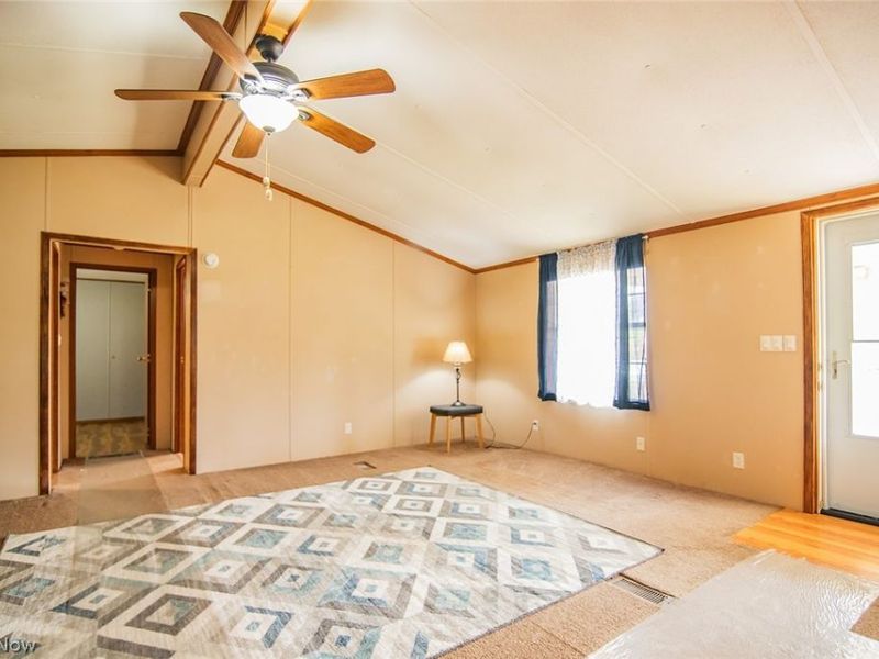 13533 Emerson Avenue, Williamstown, WV 26187 Photo 6