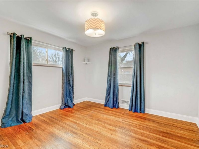 24037 Mastick Road , North Olmsted, OH 44070 Photo 16