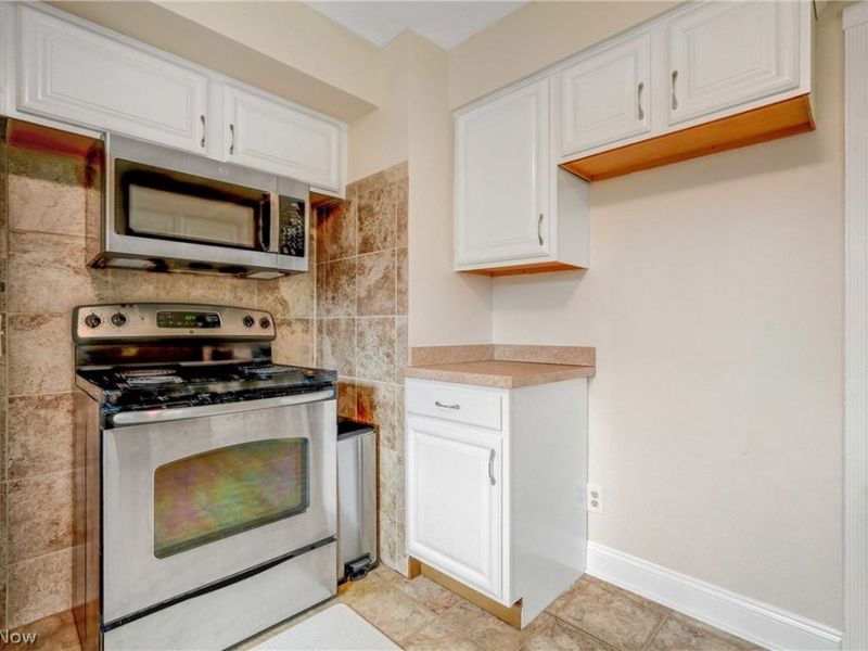 24037 Mastick Road , North Olmsted, OH 44070 Photo 26