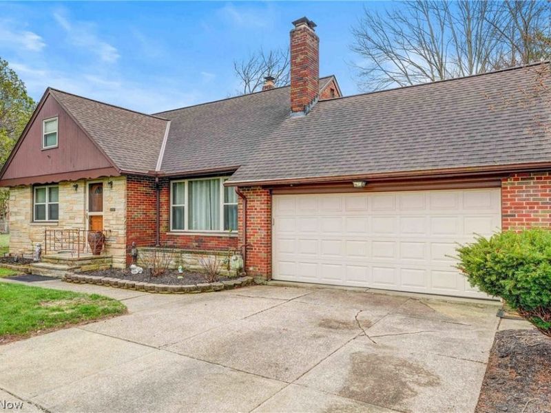 24037 Mastick Road , North Olmsted, OH 44070 Photo 3