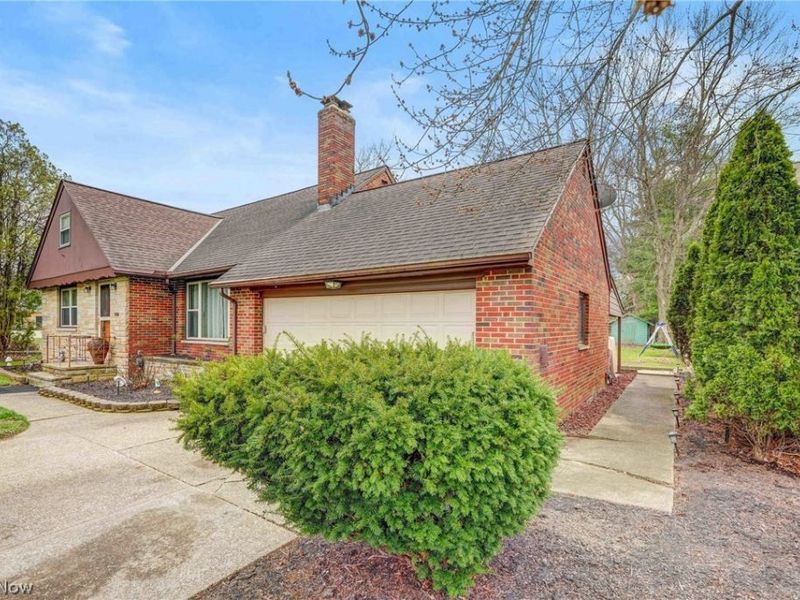 24037 Mastick Road , North Olmsted, OH 44070 Photo 36