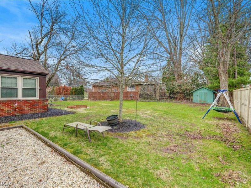 24037 Mastick Road , North Olmsted, OH 44070 Photo 37