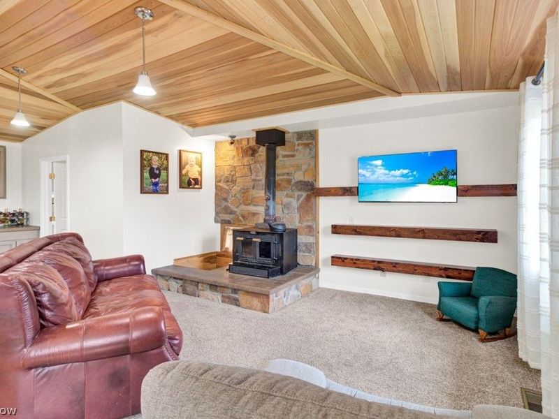 251 E Mohawk Drive , Malvern, OH 44644 Photo 14