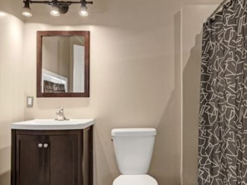 251 E Mohawk Drive , Malvern, OH 44644 Photo 17