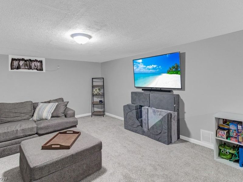 251 E Mohawk Drive , Malvern, OH 44644 Photo 27