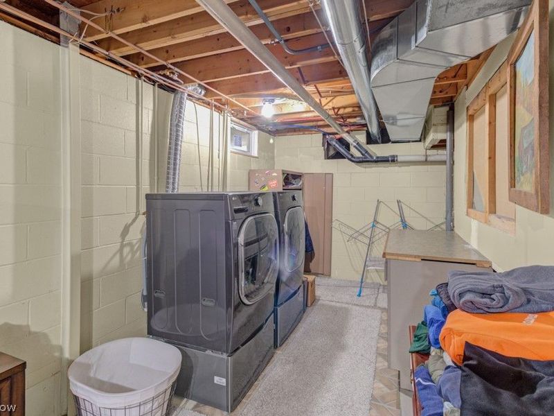 251 E Mohawk Drive , Malvern, OH 44644 Photo 29