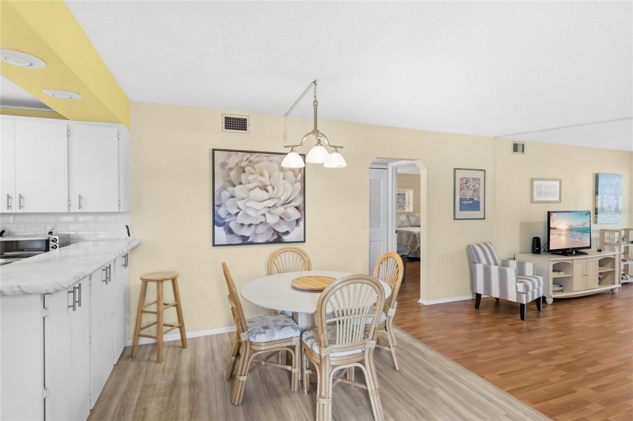 5400 34th Street W, Unit 7B, Bradenton, FL 34210 Photo