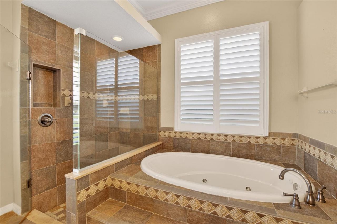 9454 Swift Creek Circle , Dover, FL 33527 Photo