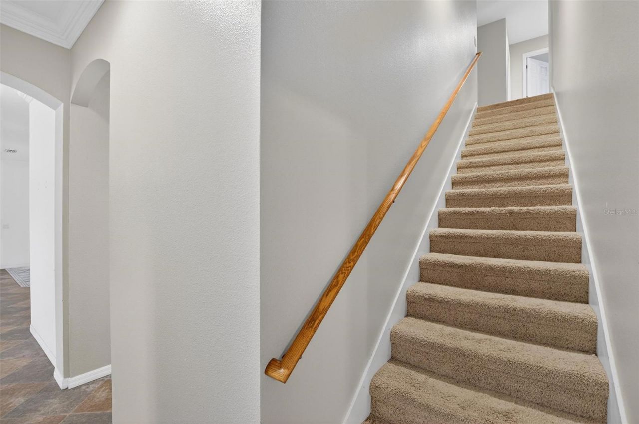 9454 Swift Creek Circle , Dover, FL 33527 Photo