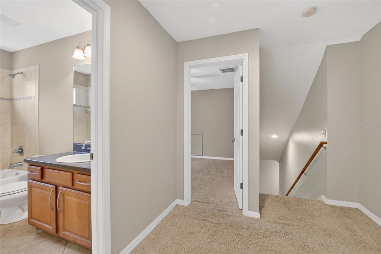 9454 Swift Creek Circle , Dover, FL 33527 Photo