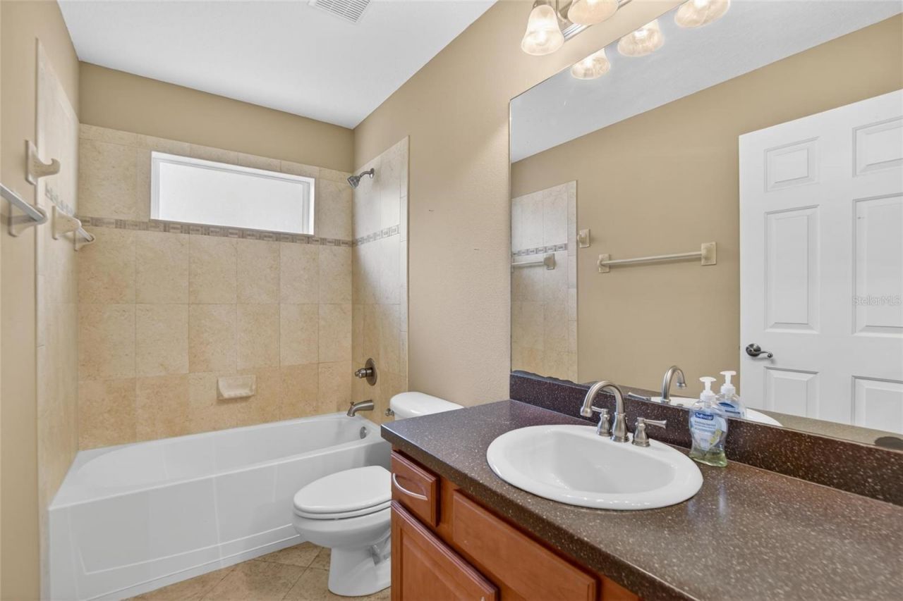 9454 Swift Creek Circle , Dover, FL 33527 Photo