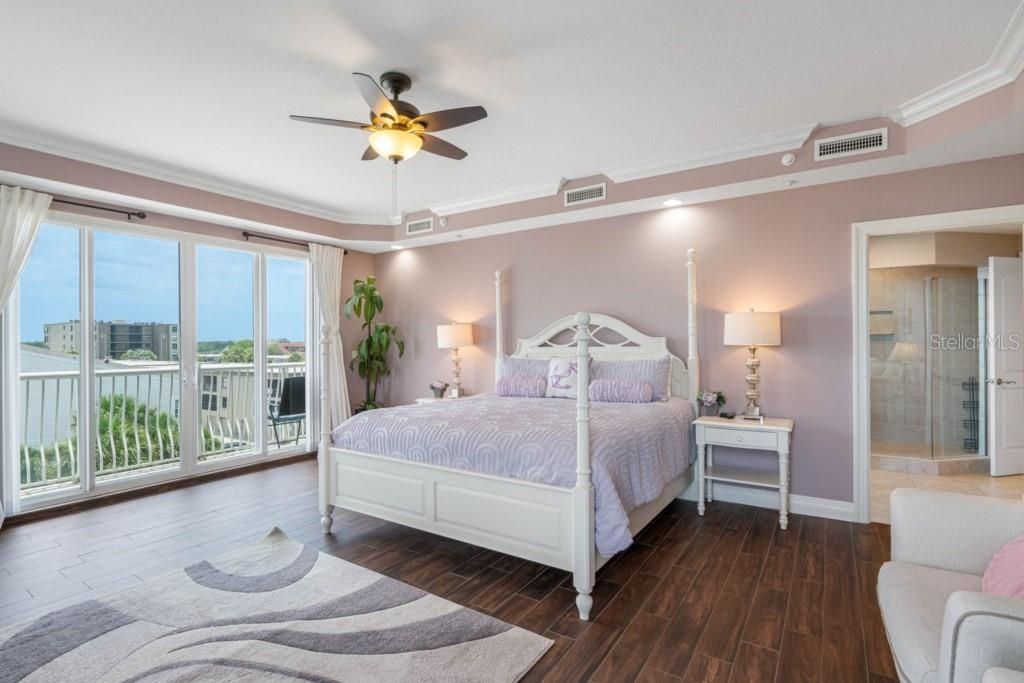 19734 Gulf Boulevard, Unit 402, Indian Shores, FL 33785 Photo