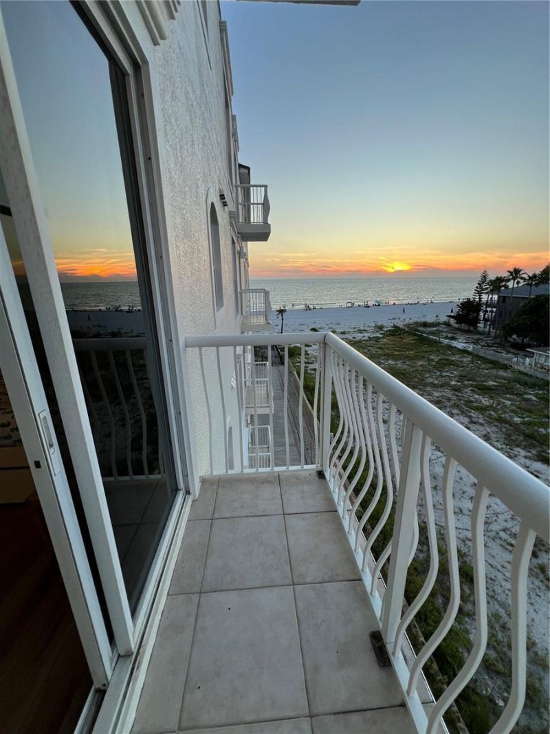 19734 Gulf Boulevard, Unit 402, Indian Shores, FL 33785 Photo