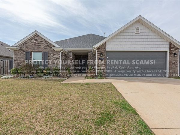 4375 W Topeka Avenue, Fayetteville, AR 72704