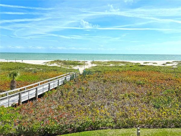 1616 Ocean Drive, Unit 305, Vero Beach, FL 32963