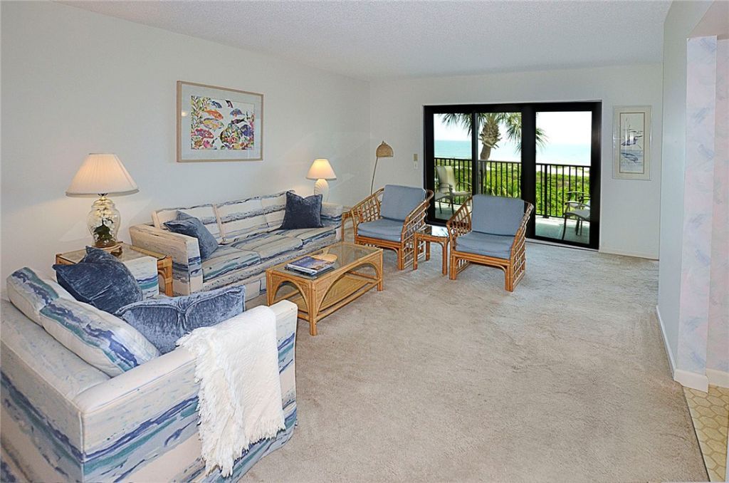 1616 Ocean Drive, Unit 305, Vero Beach, FL 32963 Photo
