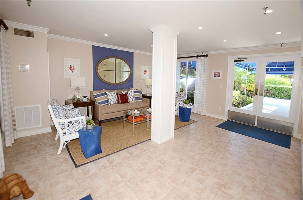 1616 Ocean Drive, Unit 305, Vero Beach, FL 32963 Photo