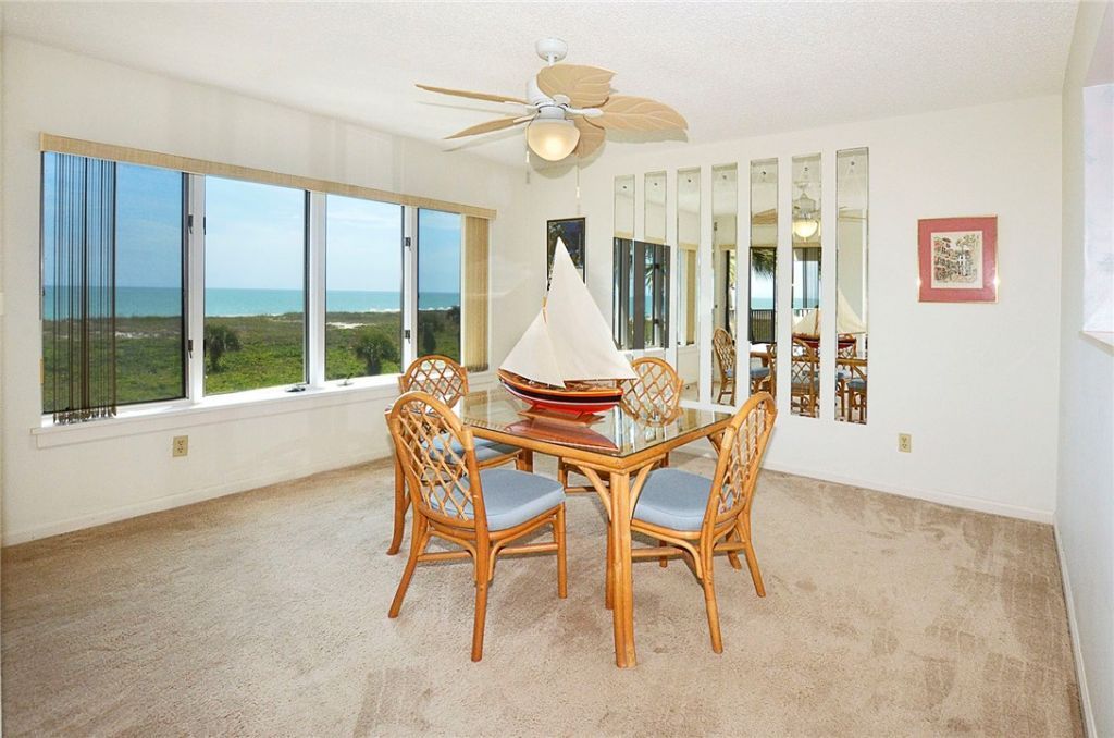 1616 Ocean Drive, Unit 305, Vero Beach, FL 32963 Photo