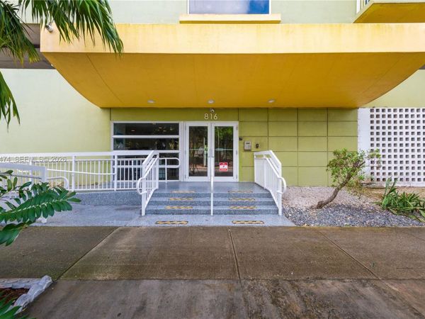 816 NW 11th St , Unit 606, Miami, FL 33136