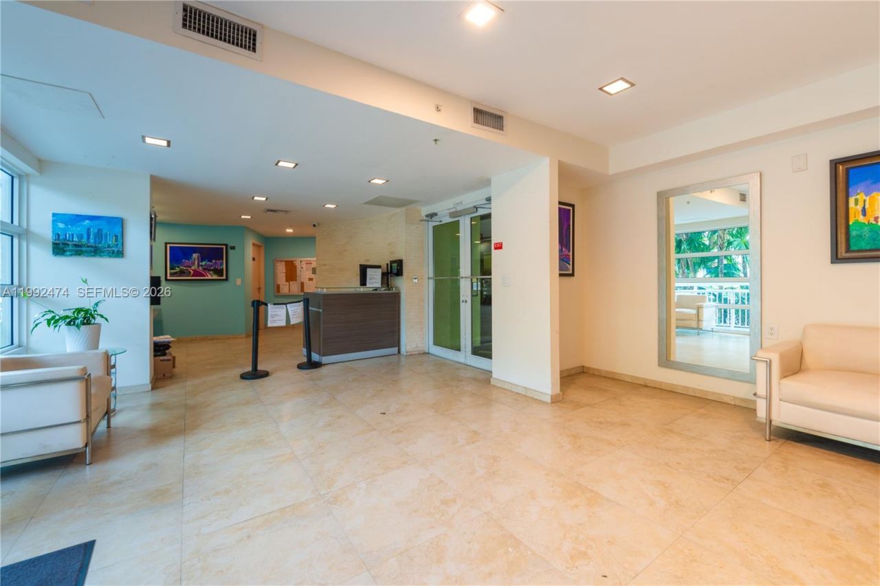 816 NW 11th St , Unit 606, Miami, FL 33136 Photo