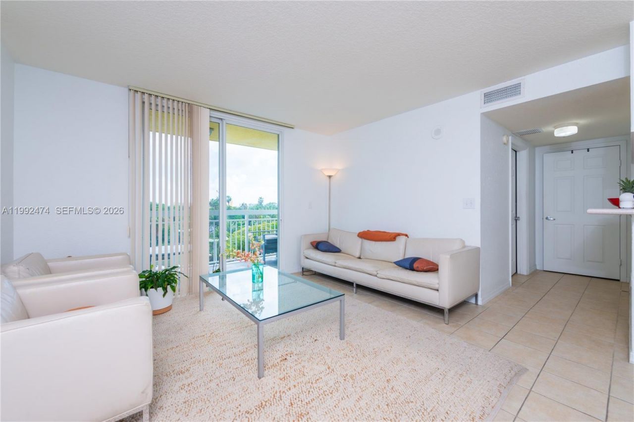 816 NW 11th St , Unit 606, Miami, FL 33136 Photo