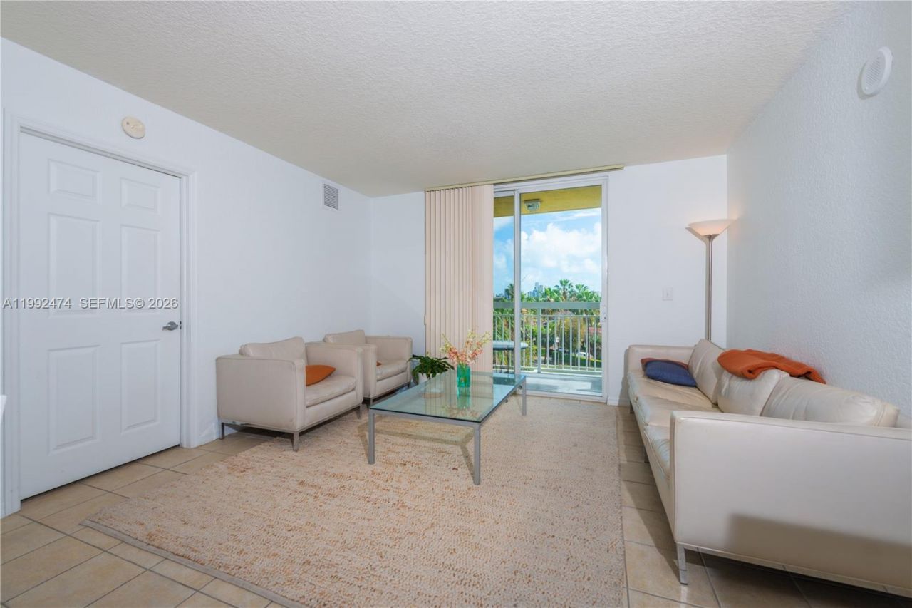 816 NW 11th St , Unit 606, Miami, FL 33136 Photo
