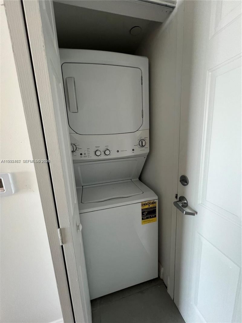 3000 Coral Way, Unit 919, Miami, FL 33145 Photo