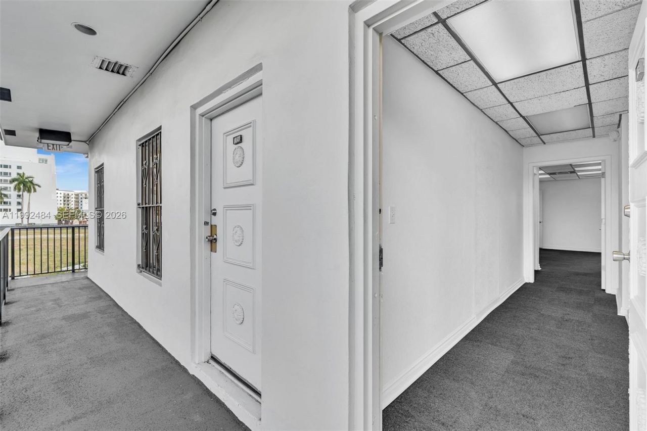 201 N University Dr , Unit 17A, Plantation, FL 33324 Photo