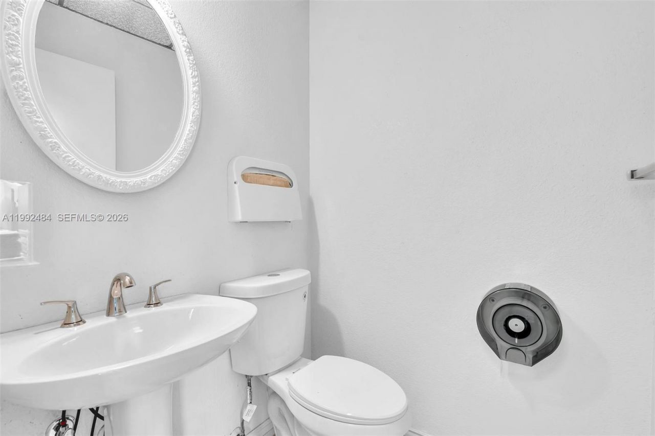 201 N University Dr , Unit 17A, Plantation, FL 33324 Photo