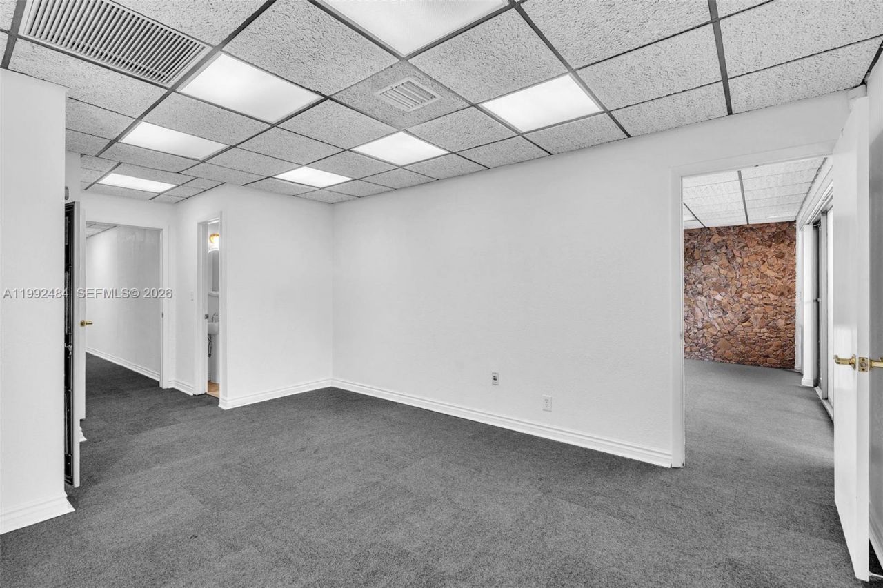 201 N University Dr , Unit 17A, Plantation, FL 33324 Photo