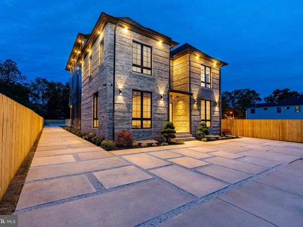 9739 00 KREWSTOWN ROAD, PHILADELPHIA, PA 19115