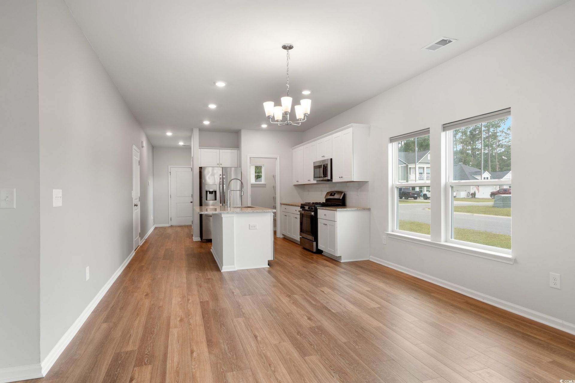 245 Craigflower Ct. Photo 10