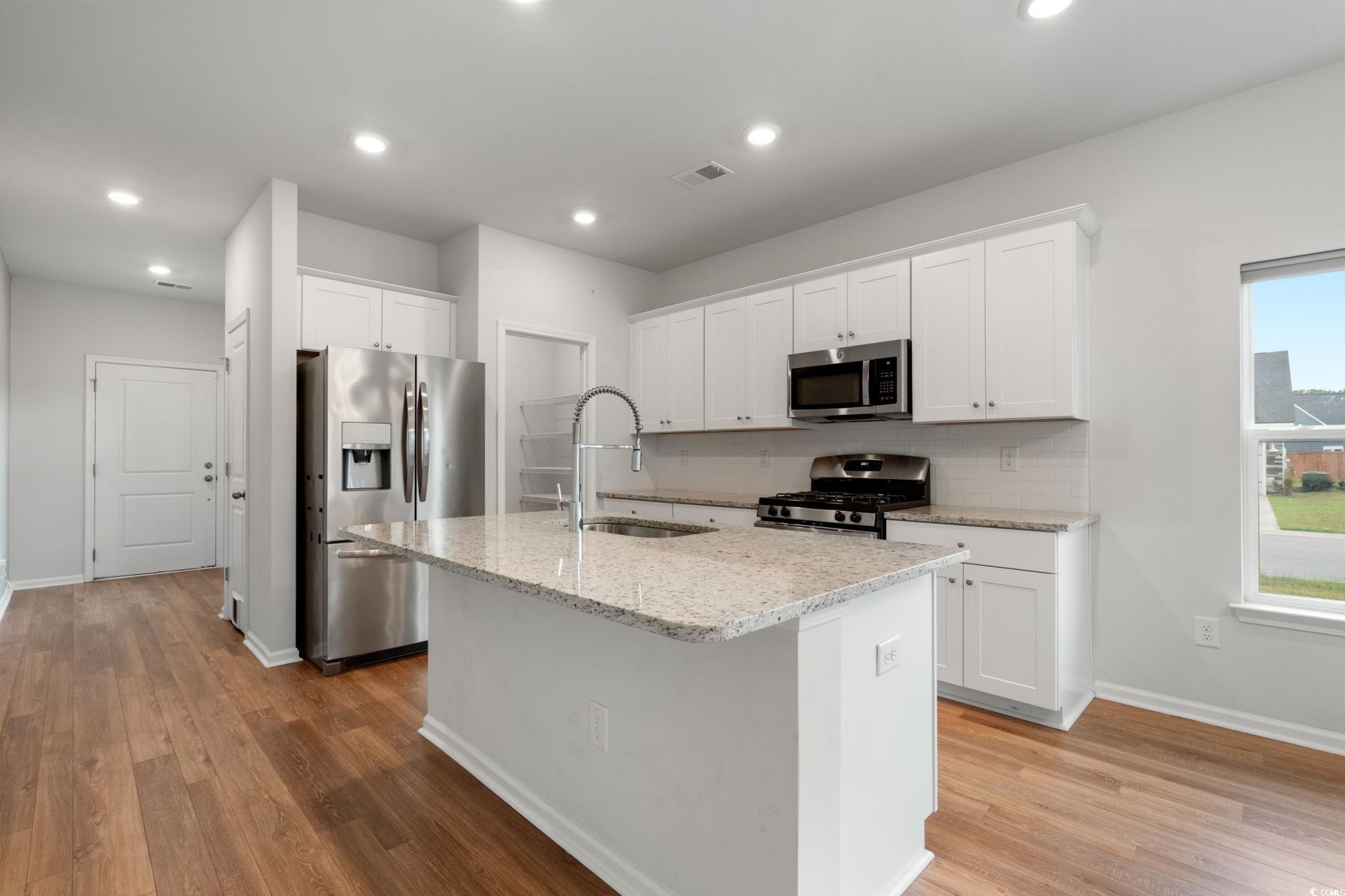 245 Craigflower Ct. Photo 13