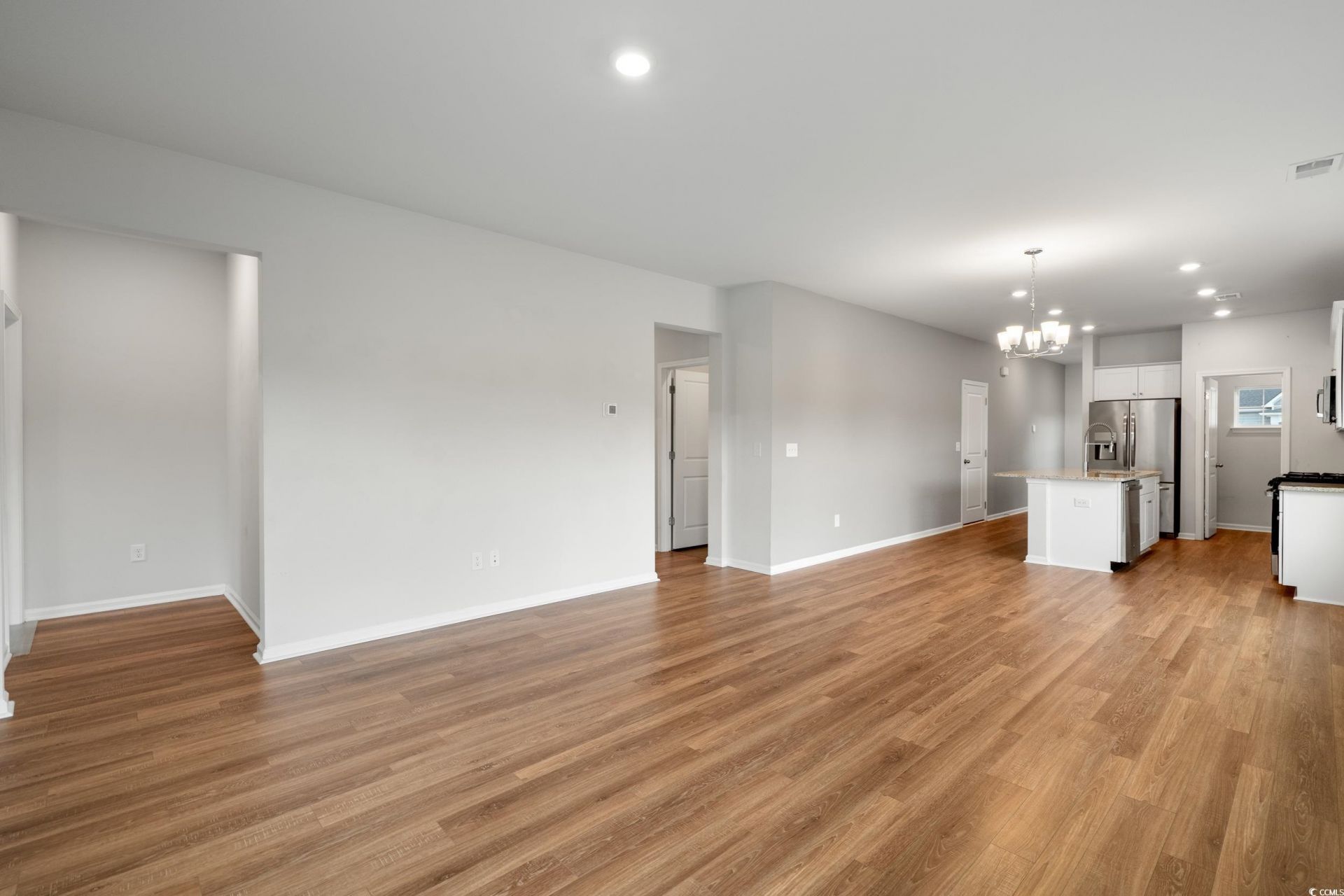 245 Craigflower Ct. Photo 9