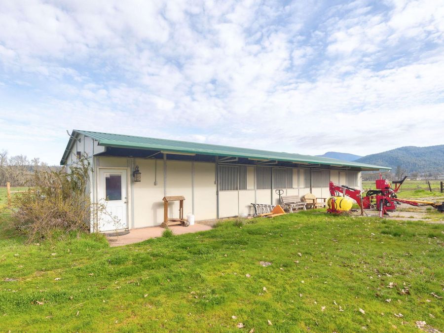 Property Image 32
